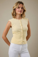 ROUND NECK SLEEVELESS BUTTON DOWN RIBBED TOP: BUTTER / M