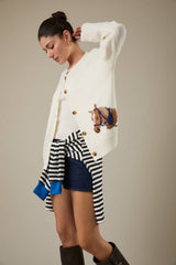 "HORSE" GRAPHIC LONG SLEEVE ROUND NECK CARDIGAN: NAVY / M